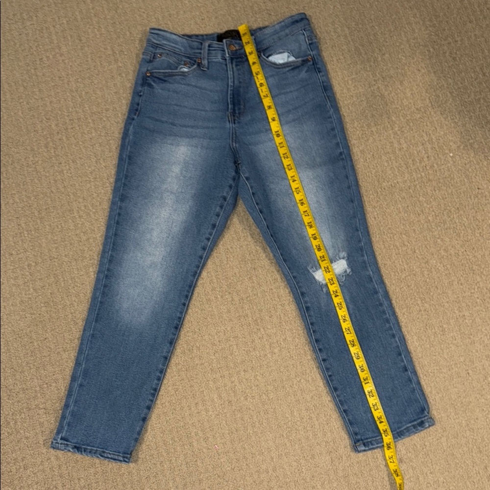 RACHEL Rachel Roy Blue Ankle Cropped Jeans with Classic Denim Style